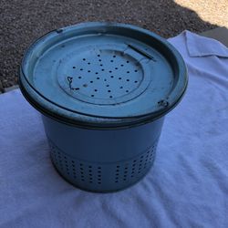 Fishing Gear-Bait Bucket