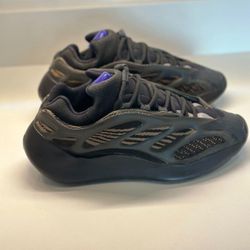 Yeezy Adidas Men’s Shoes Size 8.5