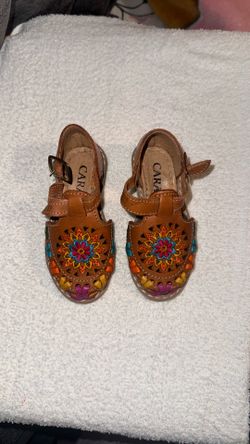 Huarache de niña cafe