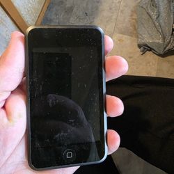 IPOD 8GB  No Charger