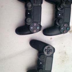 PS4 Remotes 