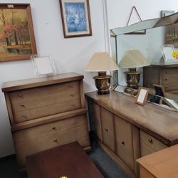 Dresser Set