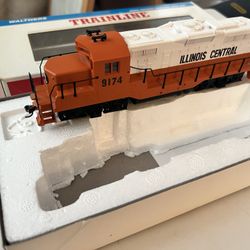 Illinois Central #9174 Walthers Trainline GP9M Locomotive HO Scale DC Engine
