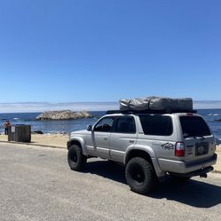 2001 Toyota 4Runner Limited (4WD)