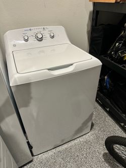 2025 GE Washer & Dryer set - nearly new