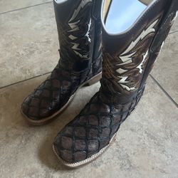 Men’s Pirarucu Print Exotic Boots 