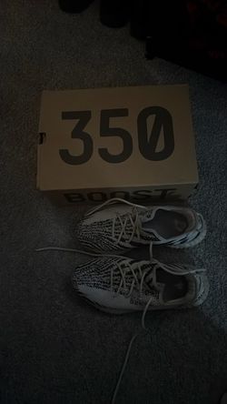 Yeezy boost 350 v2 zebra