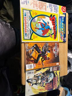 COMIC BOOK BUNDLE $35