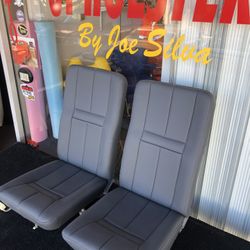 Upholstery /Tapicería