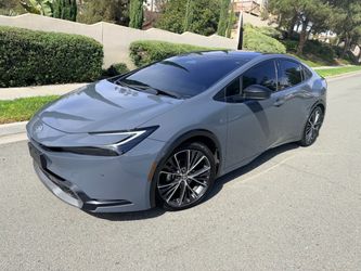 2024 Toyota Prius XLE