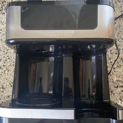 Dual Coffee Maker/ With K-cup Brew.