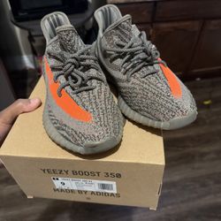 Yeezy Beluga Size 9