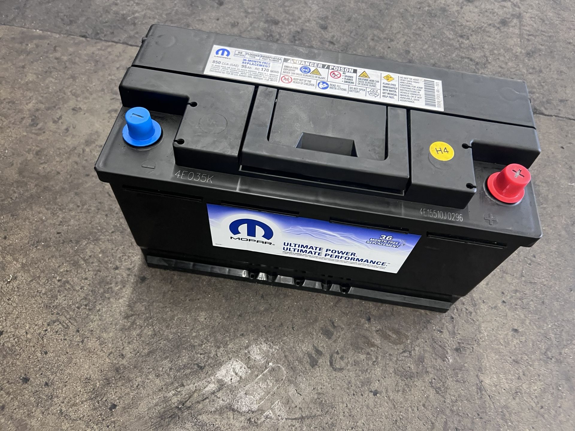 NEW!!! Mopar H8 Battery! fits Rams, Jeeps, And Dodge Cars