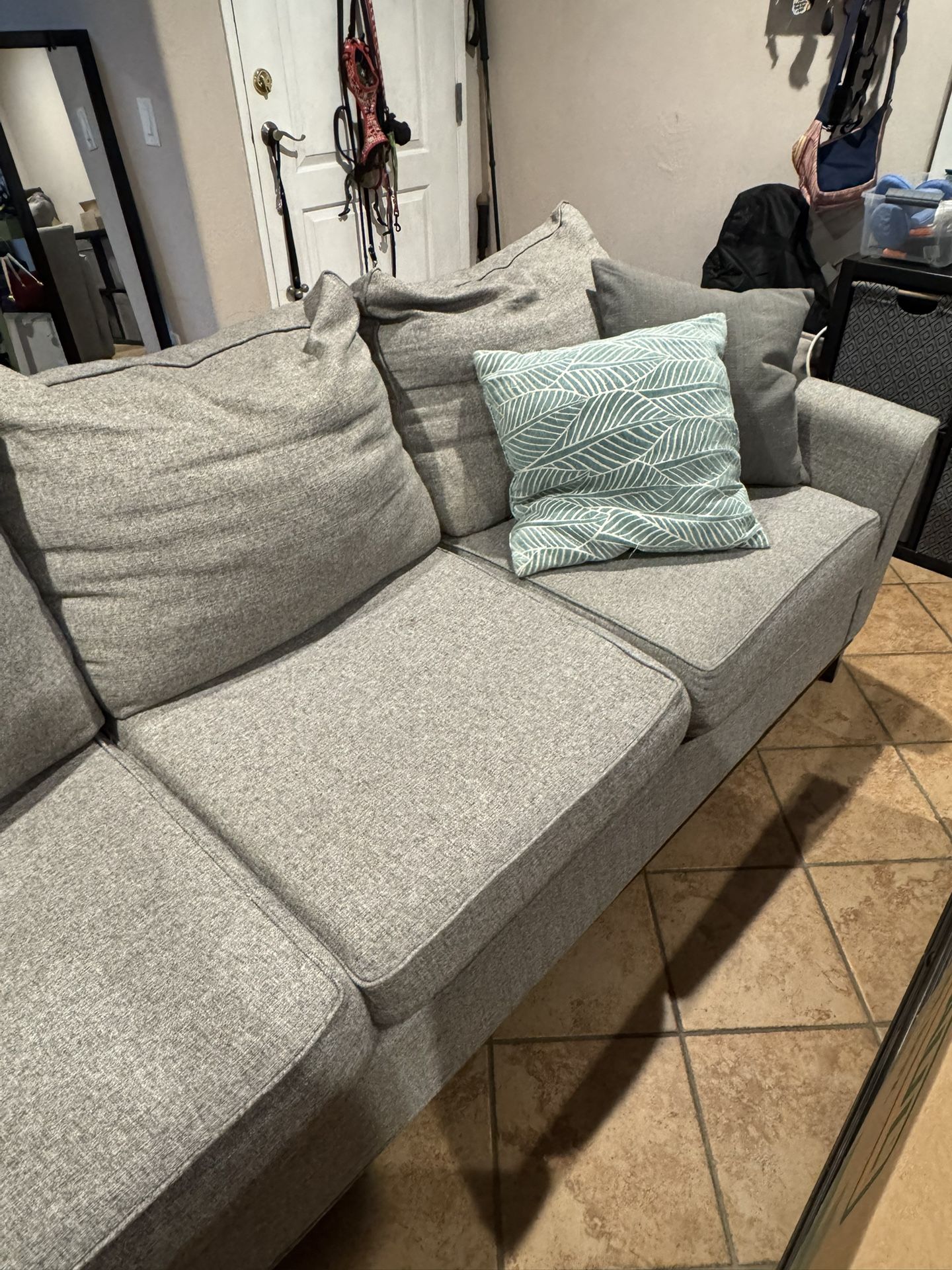 Gray Sectional Couch With Chaise