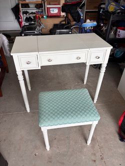 Student Table and Chair