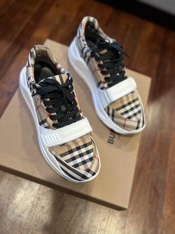 Burberry Low Top Sneaker 