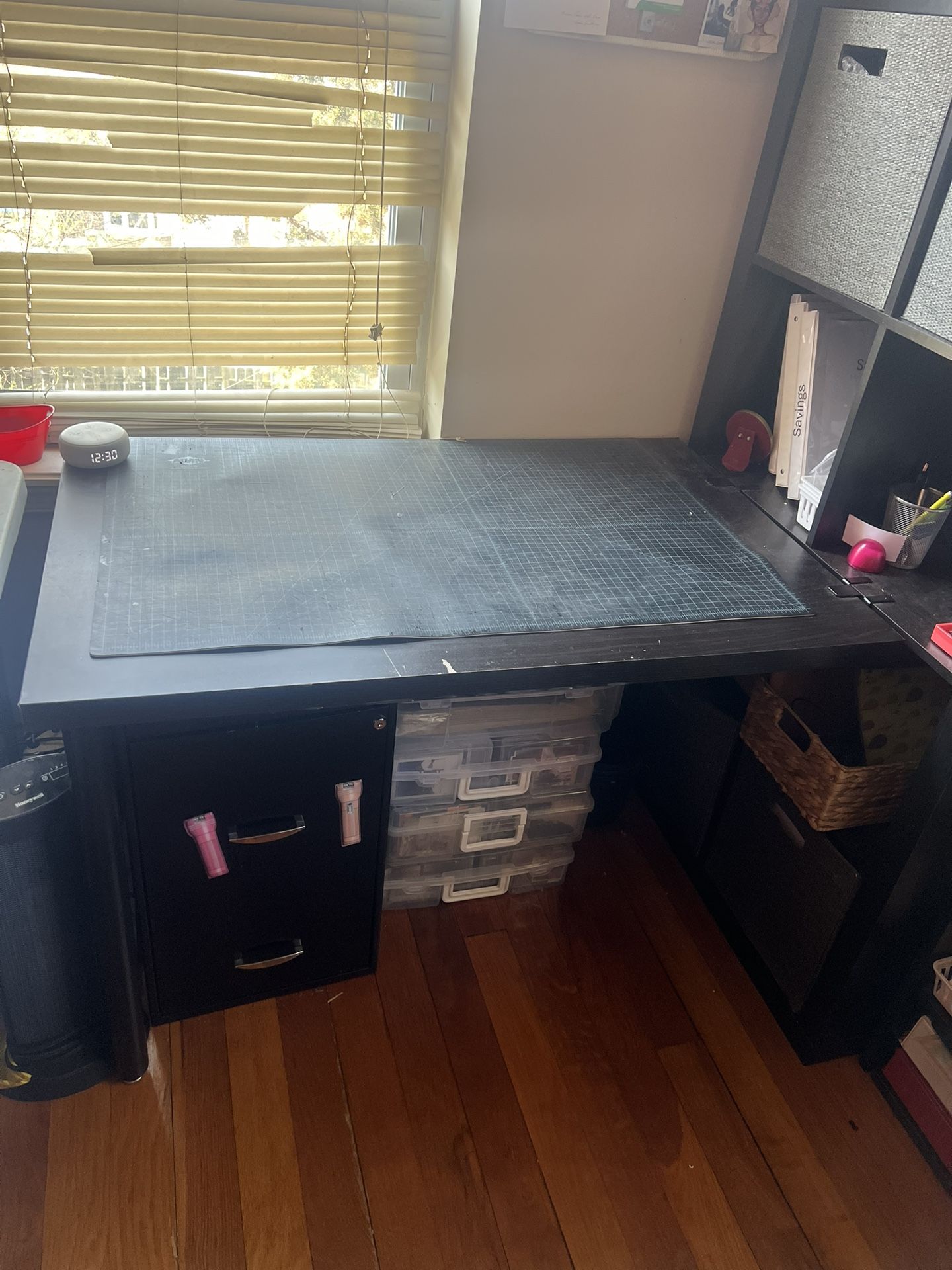 Cube Desk Combo