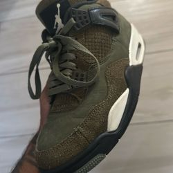 Size 7.5 Asking For 200$ 
