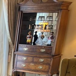 Hekman Chippendale Ball and Claw Maple Walnut Wood Drawer Lowboy Bar Cabinet