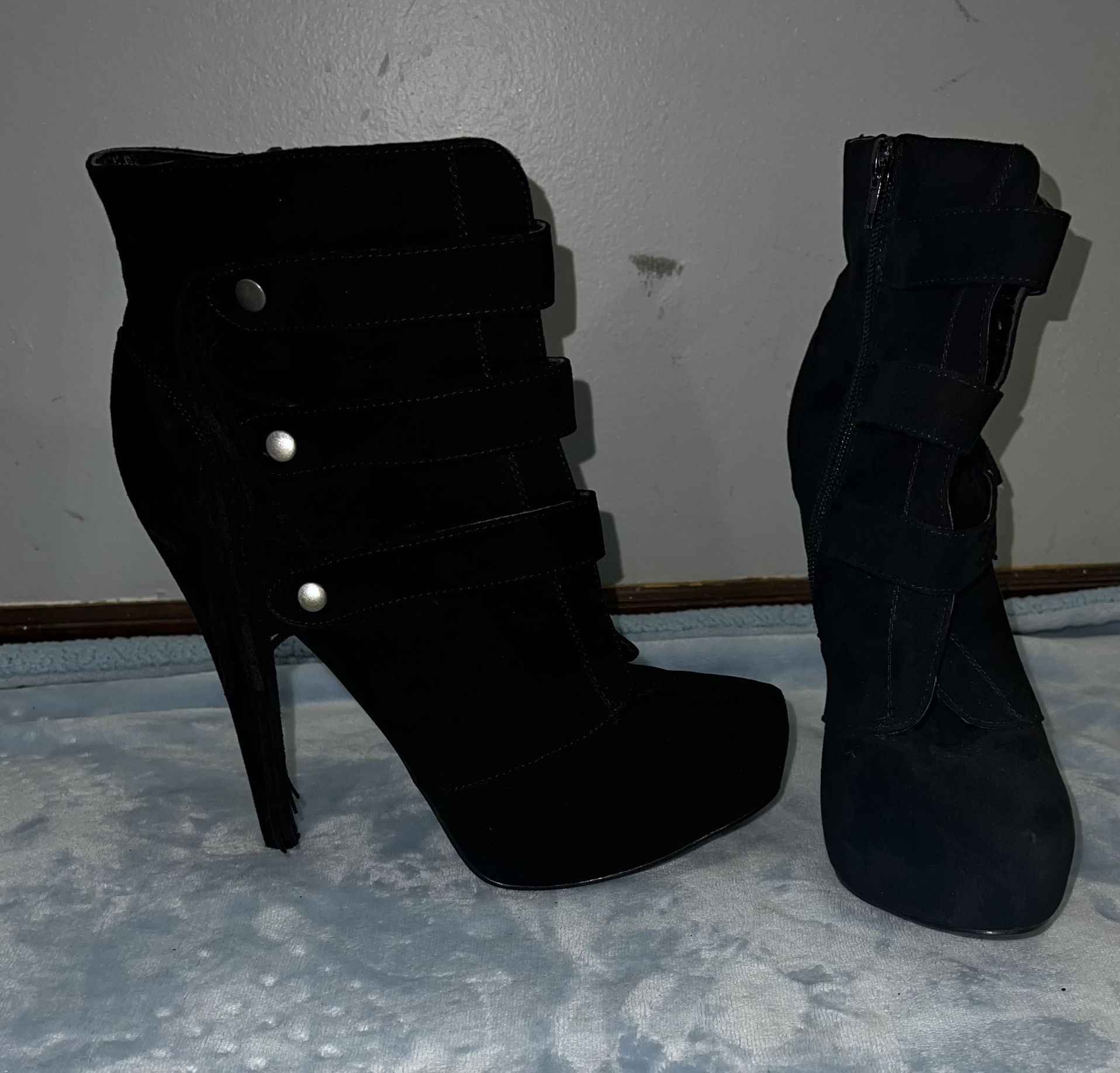 Cute Black Boots -10