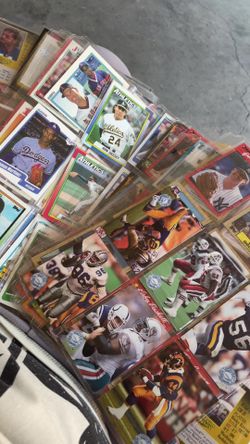 Collectible sport cards