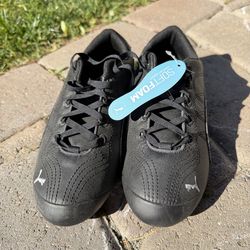 Puma women’s shoes size US6.5