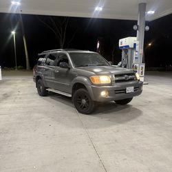 2005 Toyota Sequoia