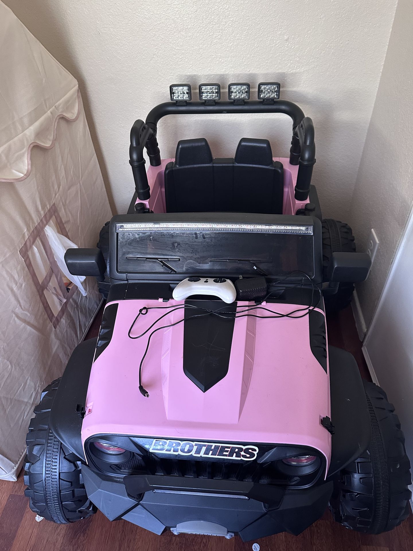 Kids Ride-on Jeep Car