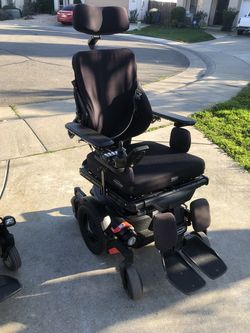Permobil M3 Tilt, Recline, &Leg rest all Power Nice Unit Great Price $650