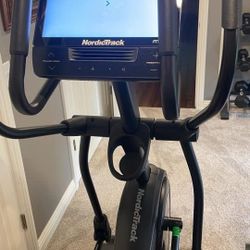 Nordic Track Airglide 14i Elliptical, Like New