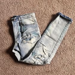 Y2K Distressed Light Wash Jeans