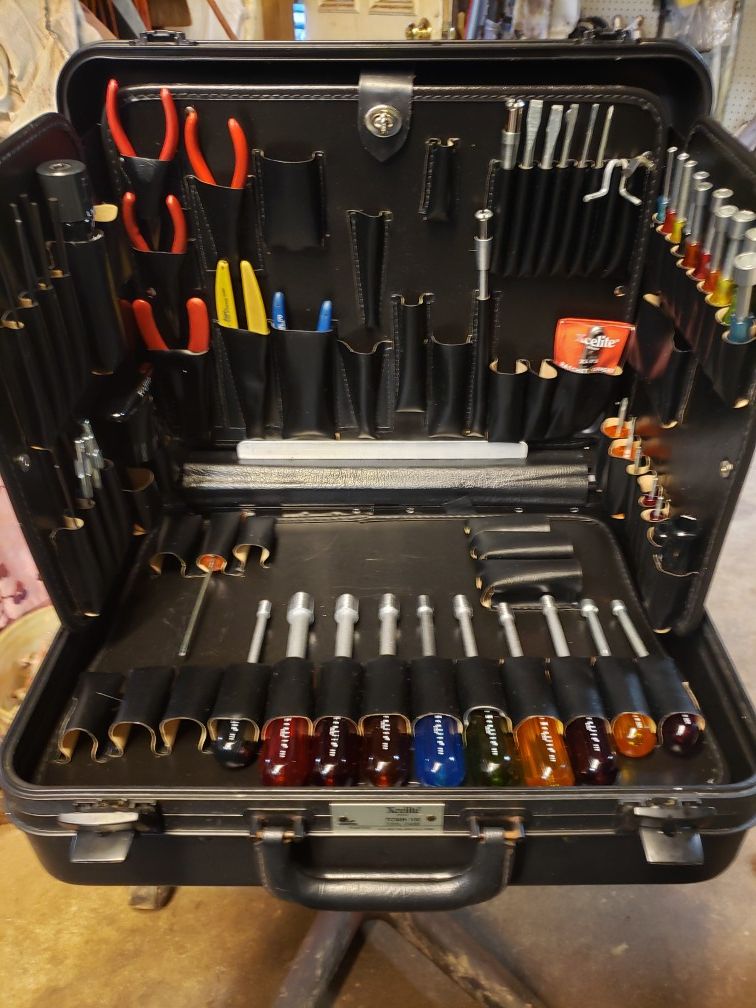 Xcelite TCMB100 Professional Tool Kit for technicians, servicemen and ...