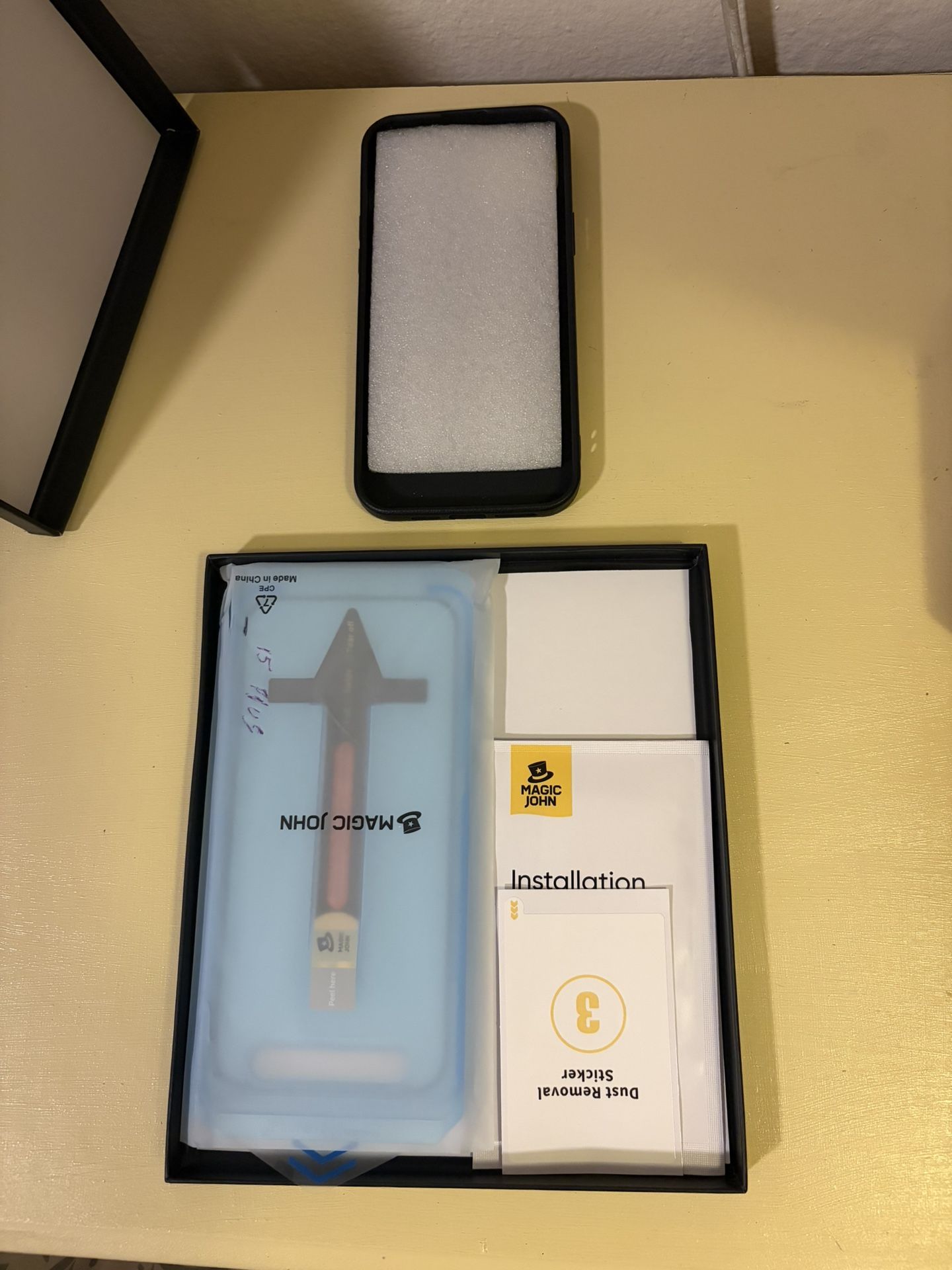 Magic Screen Protector And Case For iPhone 15 Plus 