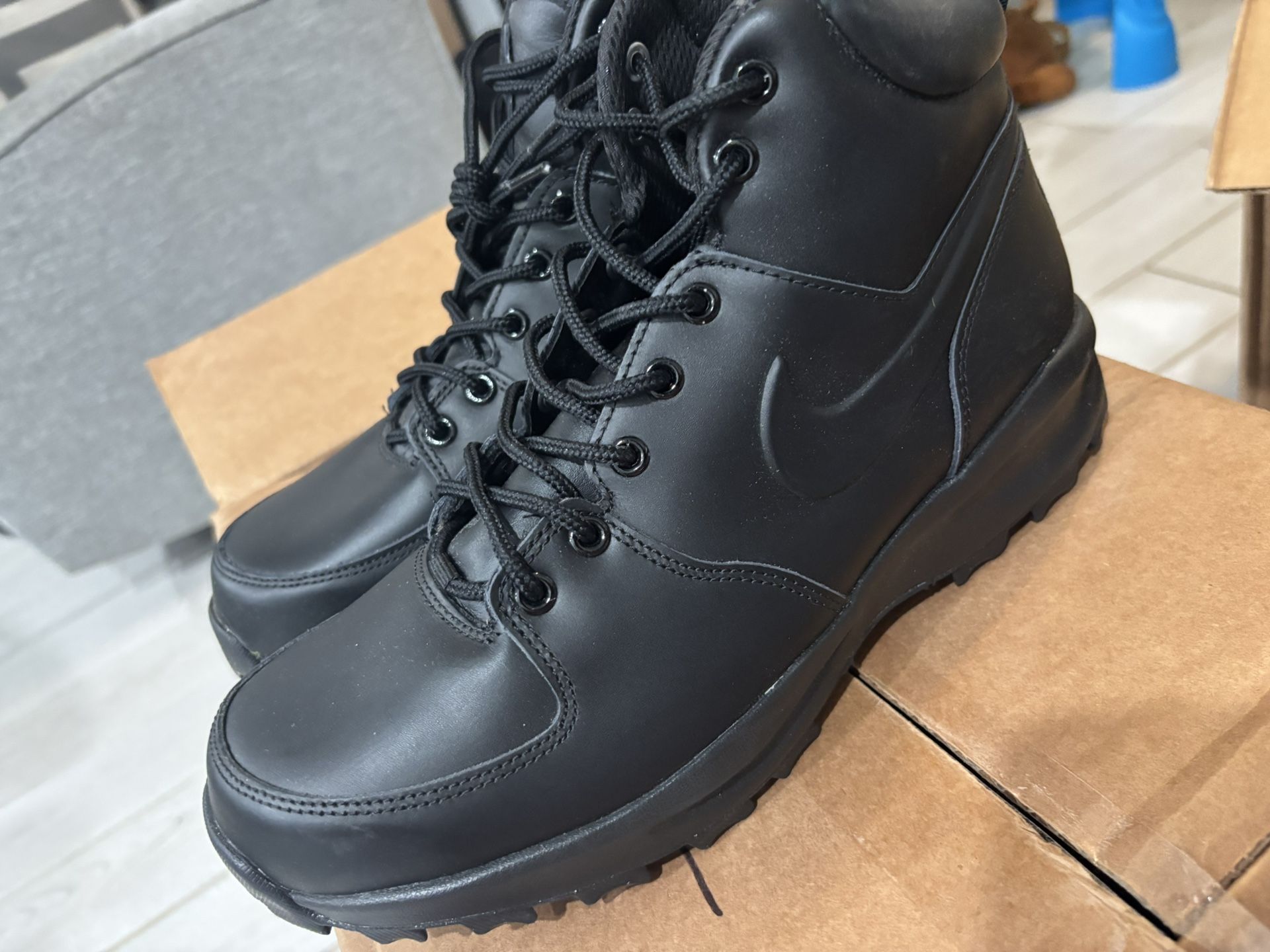 Nike Work Boots Size 9