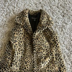 Faux Fur Leopard 🐆 Print Vest