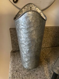 Galvanized Metal Wall Mounted Planters