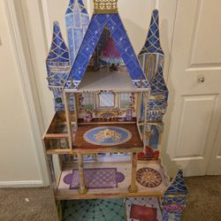 Disney Princess Wooden Dollhouse – FREE