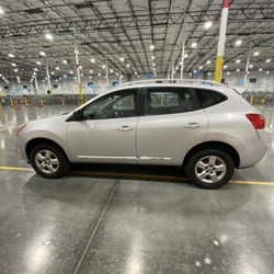 2014 Nissan Rogue – Clean Title – – Runs Great 