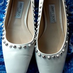 JIMMY CHOO *WOMEN'S* CREAM LEATHER STUDDED FLATS**Sz 38 1/2= (7 1/2) 