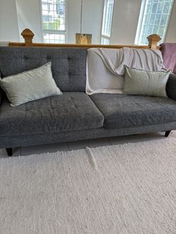 Couch With Removable Cushions