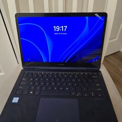 ASUS ZenBook (i7 / 16GB / 512GB SSD) – Ultra-Slim Premium Laptop