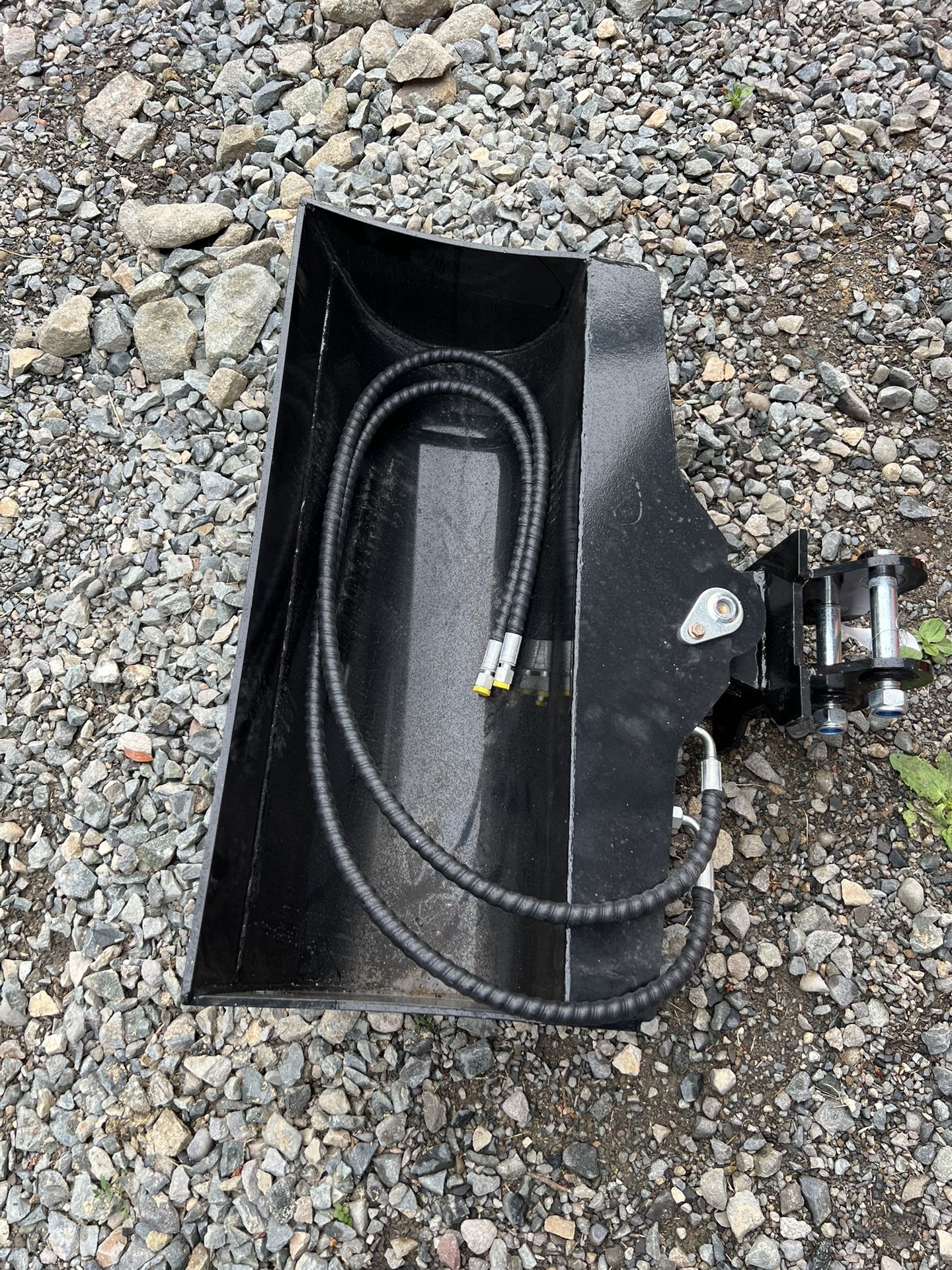 Tilt Bucket