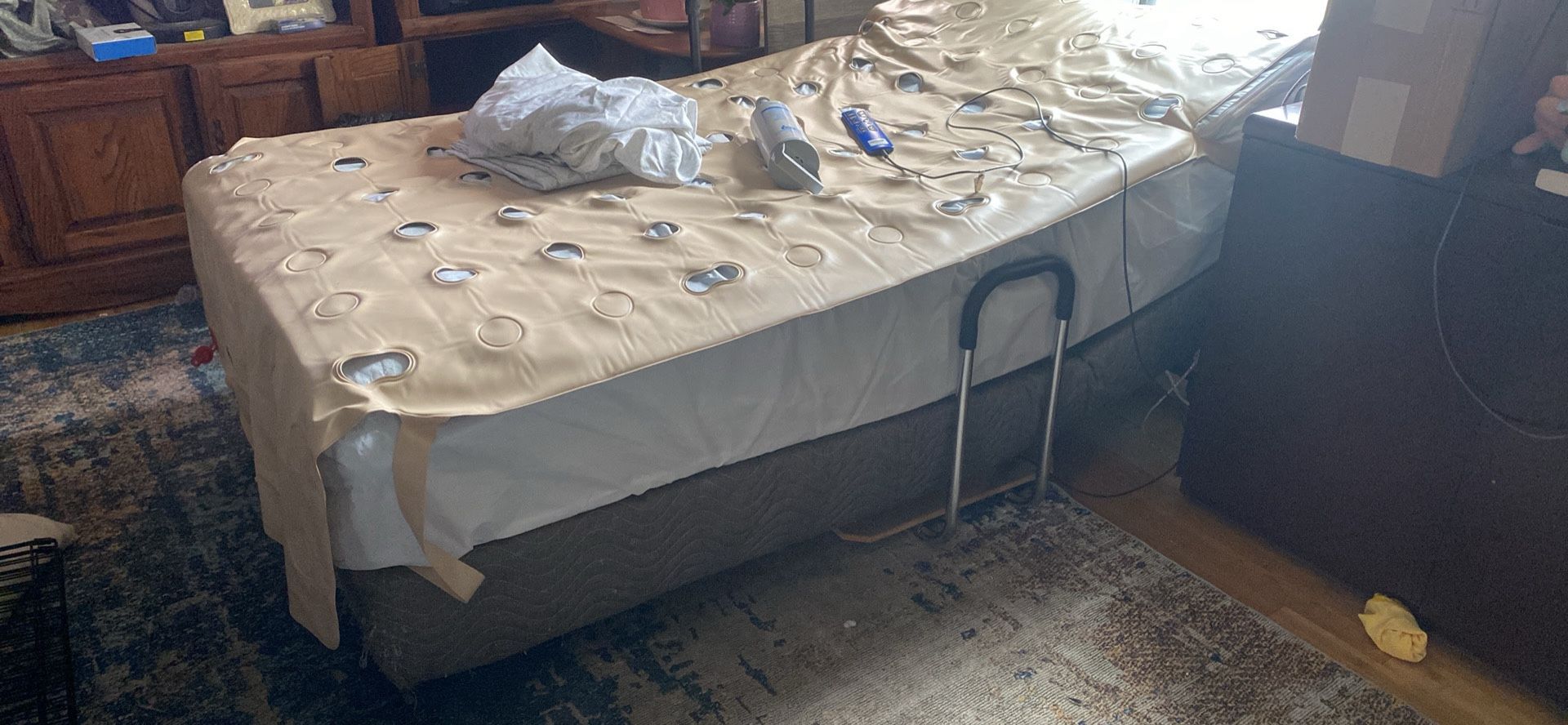 Automatic Twin Hospital Bed