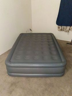 Full size air mattress
