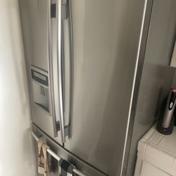 French Door Stainless Steel Refrigerator 