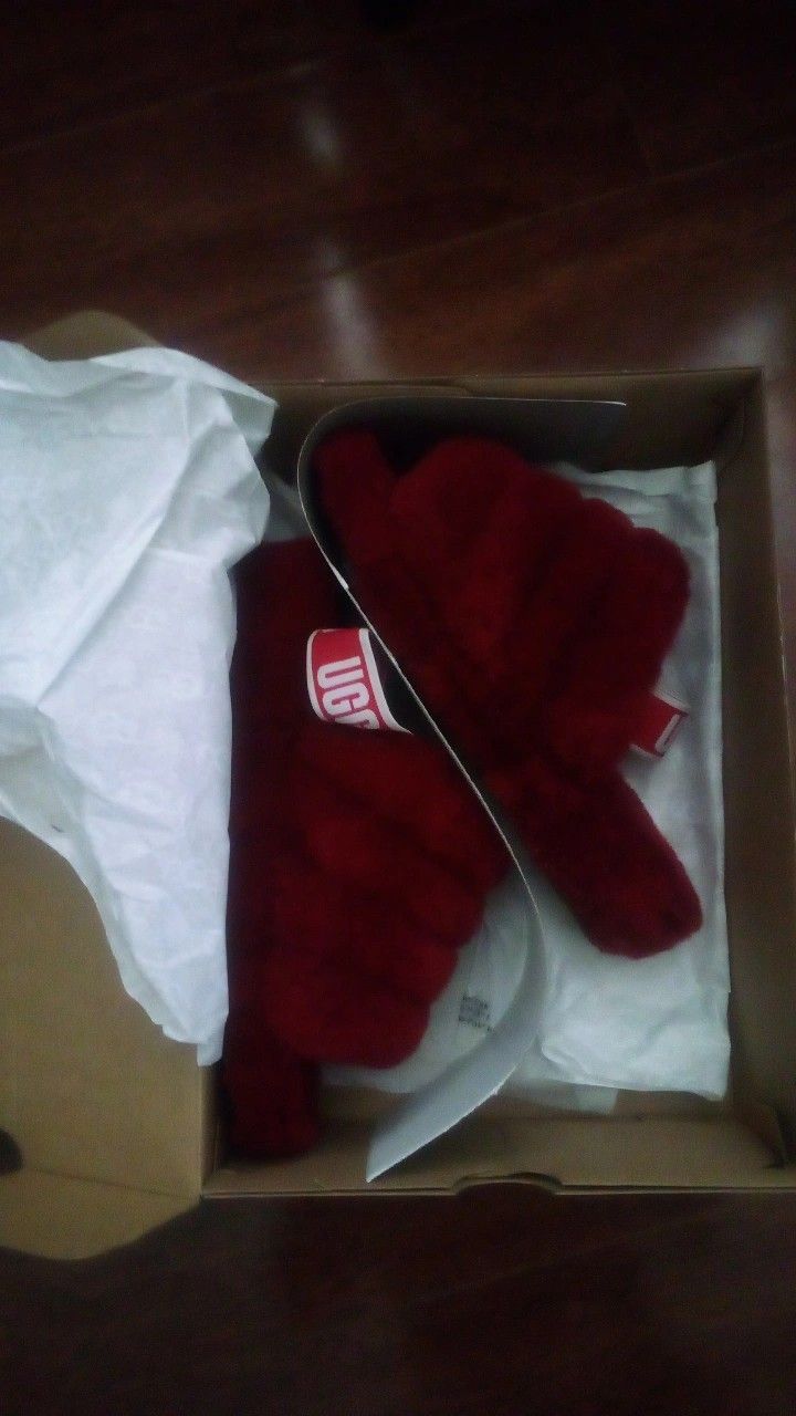 Uggs Yeah Slides