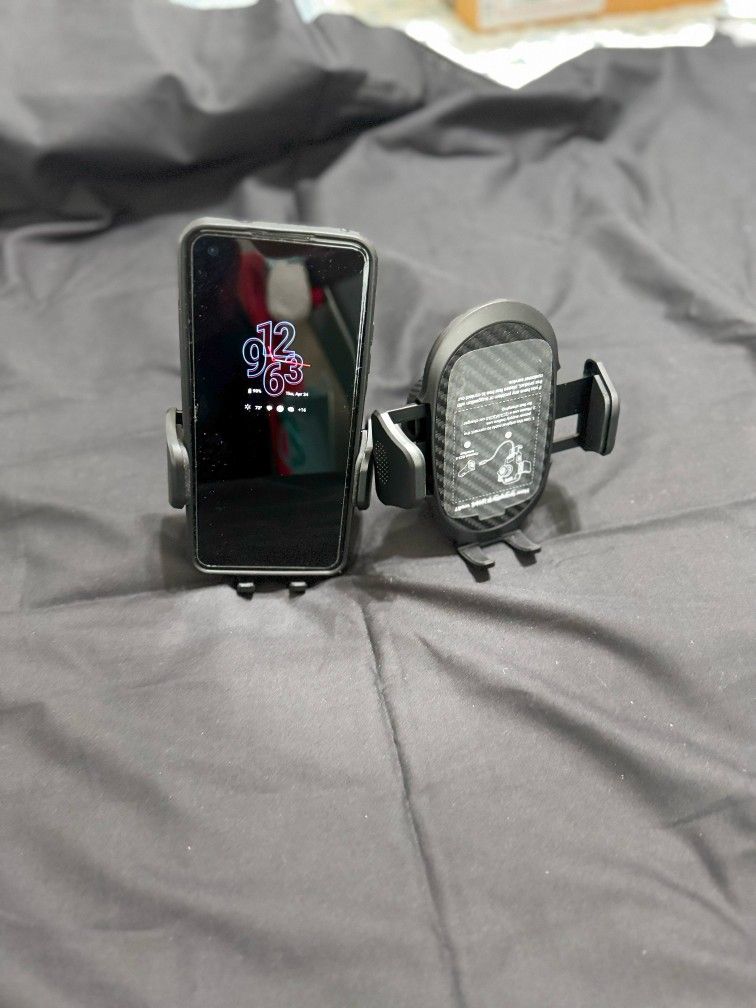 2 Cellphones Holsters