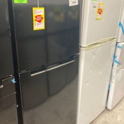 Magic Chef ❄️ Refrigerator ❄️ HMDR 1000 BE