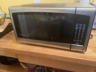 1100 Watt Microwave 