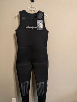 7mm Scuba wetsuit. New and unused